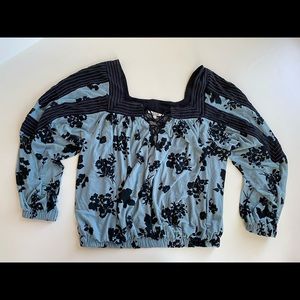 Gimmicks by BKE Floral Silk Blouse | Color: Blue/Teal & Black | Size: Large